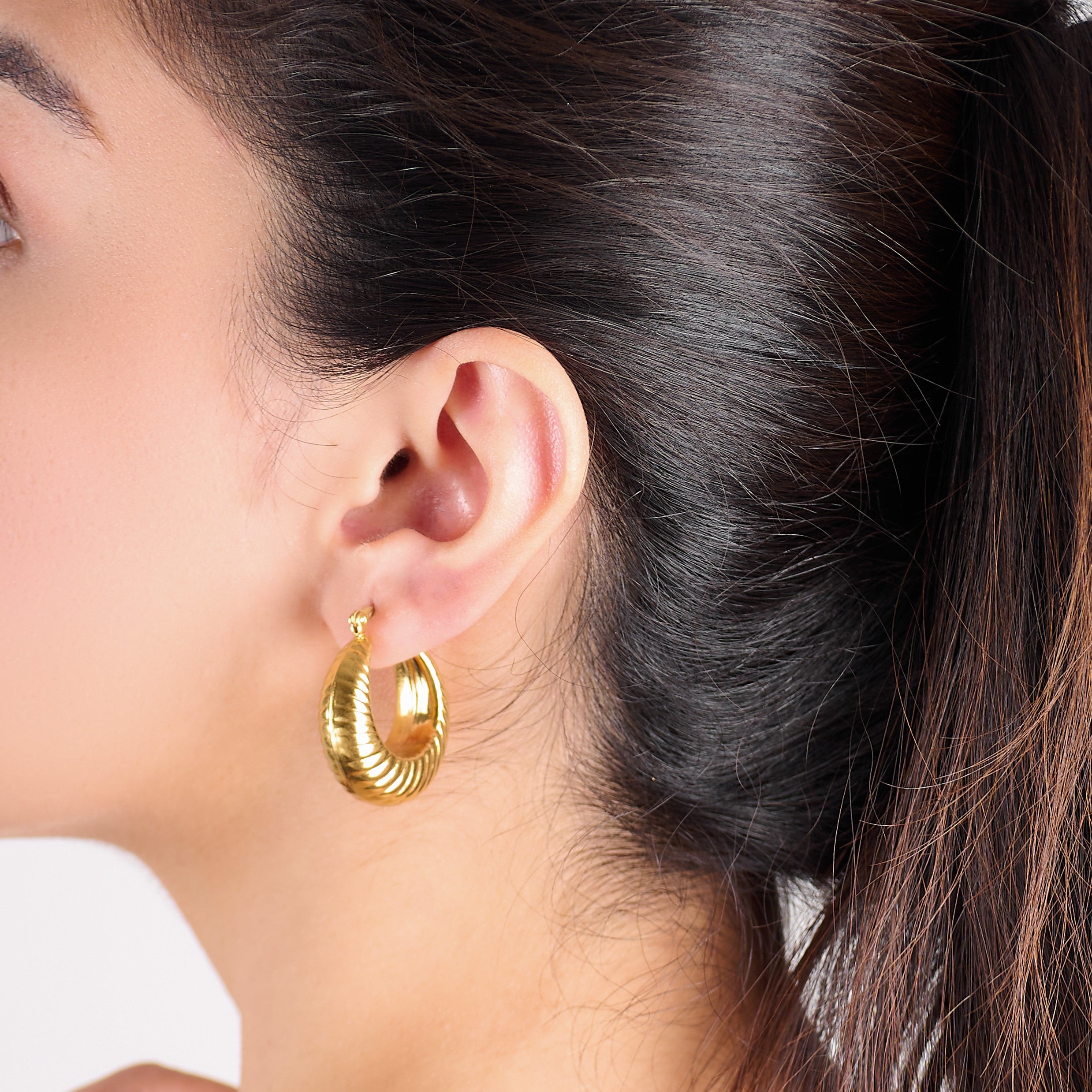 Shell Chunky Hoops | 18kt Gold Plated