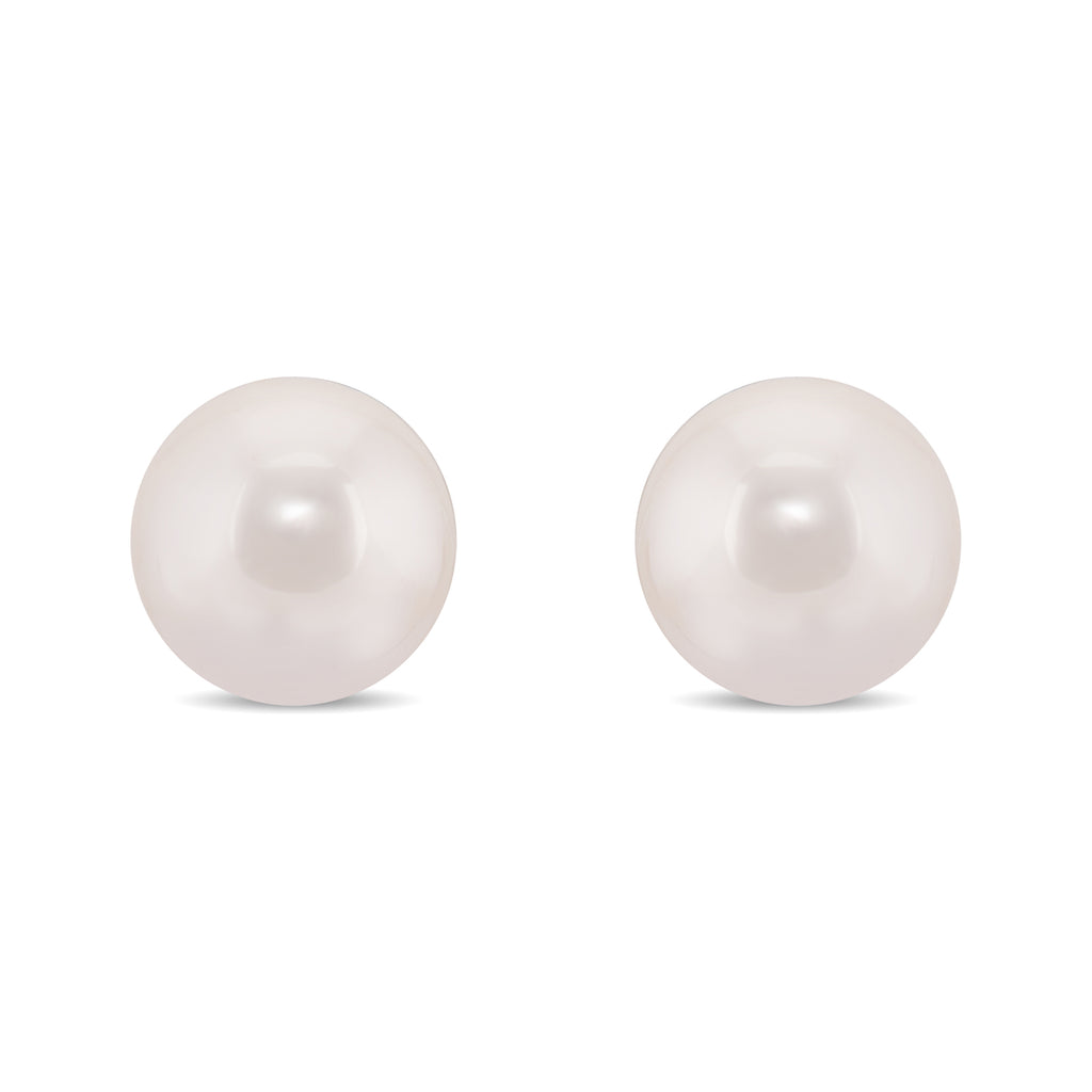 Classic Pearl Studs