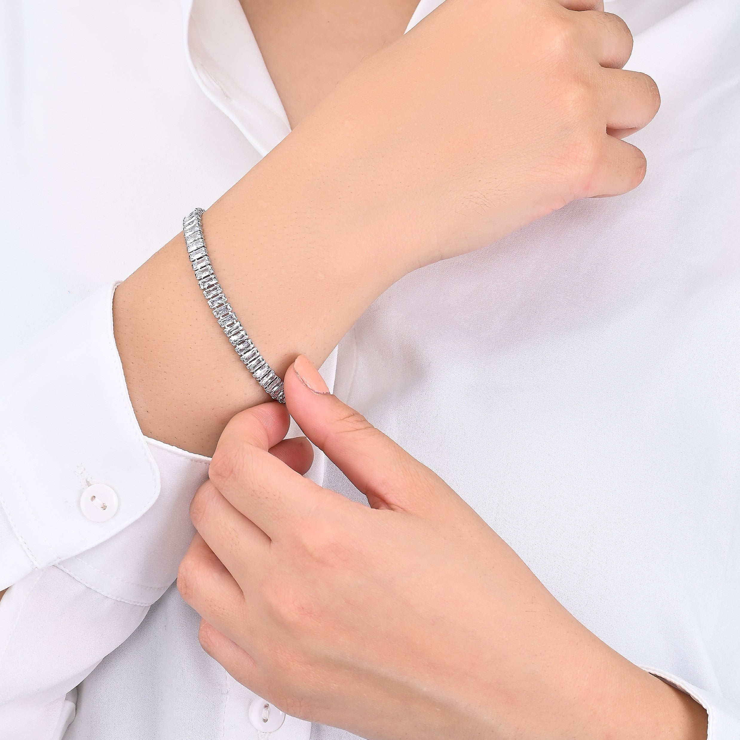 Tennis Bracelet (White and Silver)